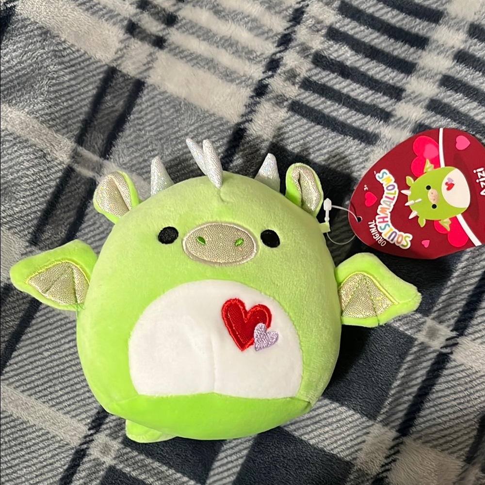 Squishmallow Azizi Dragon with Heart Plush
